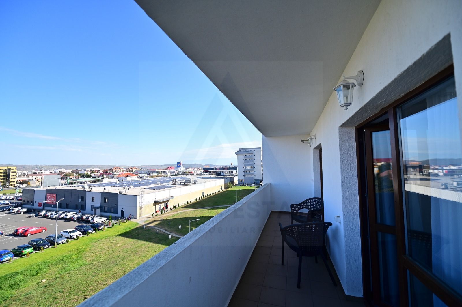 Apartament modern 3 camere 76 mp etaj 4/8 lift zona Doamna Stanca - Poză 19