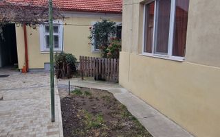 Casa cu 3 camere | Zona Ultracentrala | Oradea - Poză 12