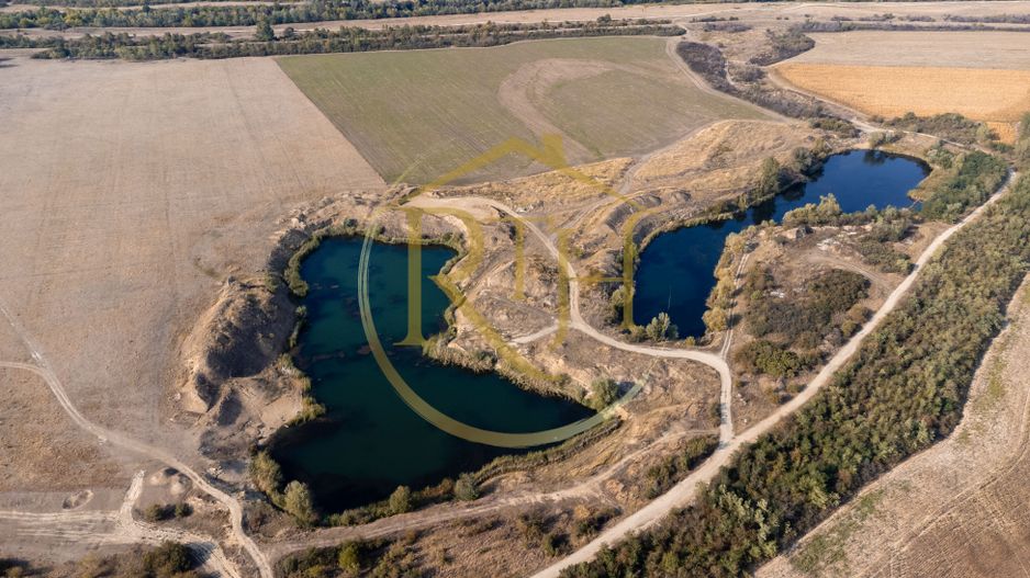 Investiție unică, 10 ha teren cu luciu de apă, ideal pentru turism și agrement! - Poză 4