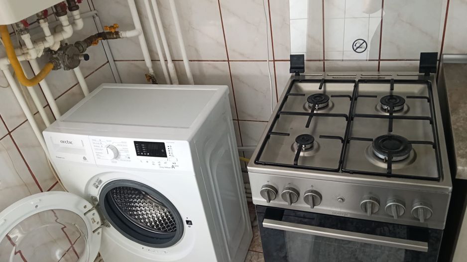 De inchiriat apartament spatios cu vedere la Dunare , etaj 5, 500 euro - Poză 9