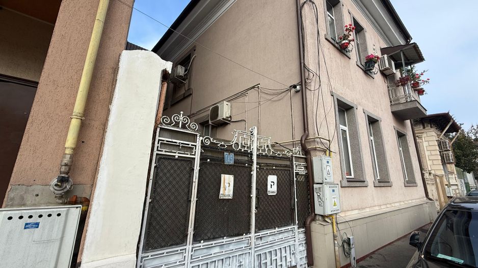 VILĂ INDIVIDUALĂ | CURTE PROPRIE 30 MP | ZONA DACIA - Poză 1