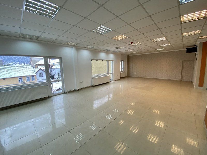 Spatiu comercial de inchiriat in zona centrala a Brasovului. - Poză 10