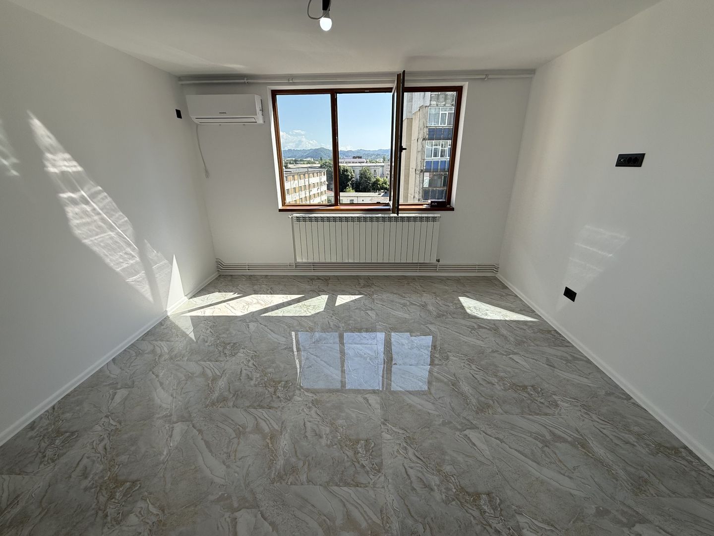 Apartament 3 camere renovat ca la carte zona OMV Campina - Poză 5