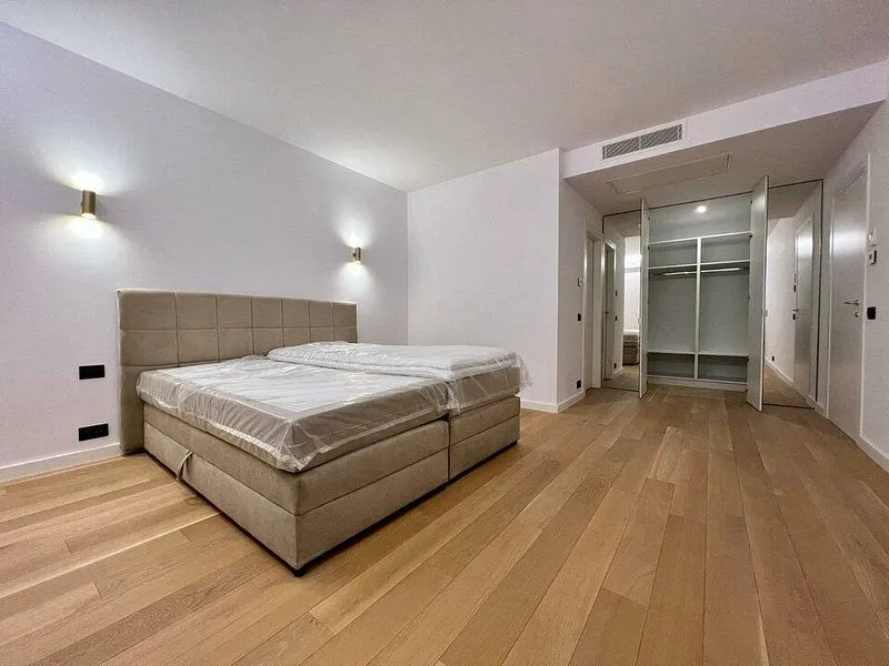 Inchiriere apartament 4 camere | One Herastrau Towers — fotografia 1