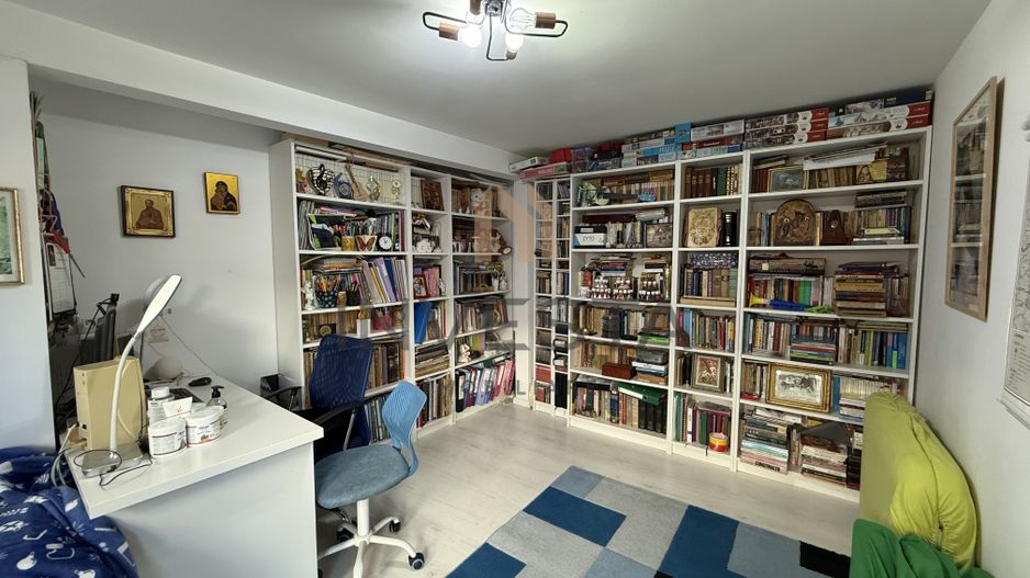 Casă complet mobilată, cu garaj și curte comună – strada Moților, Cluj - Poză 1