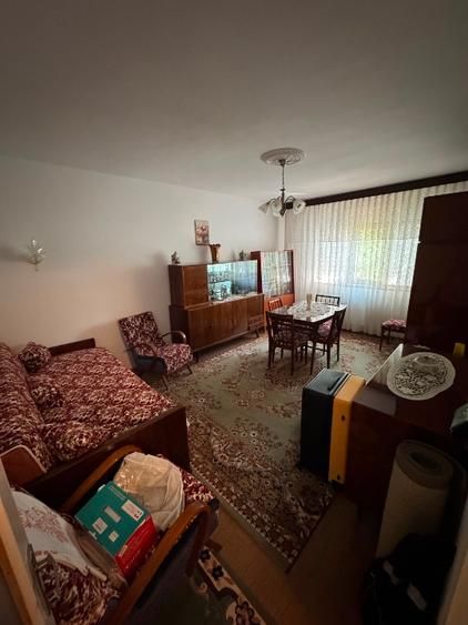 Apartament de vanzare - 2 camere, Piata Centrala, etaj 2, bloc 1989 - Poză 8