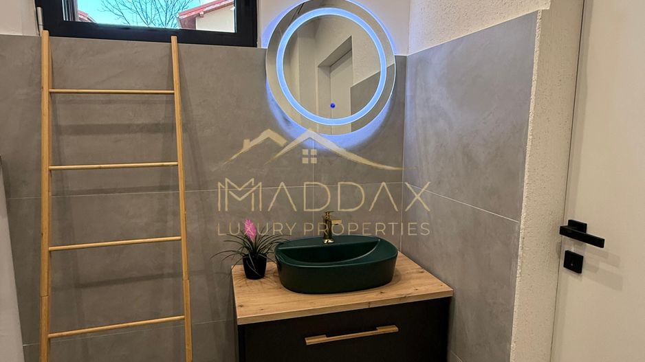 Vilă **6 camere  **451mp // Zona Iancu Nicolae - Poză 32