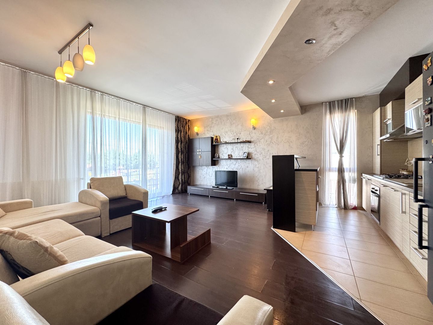 Apartament 2 camere, spațios si primitor, lângă pădure, zona Fropin - Poză 1