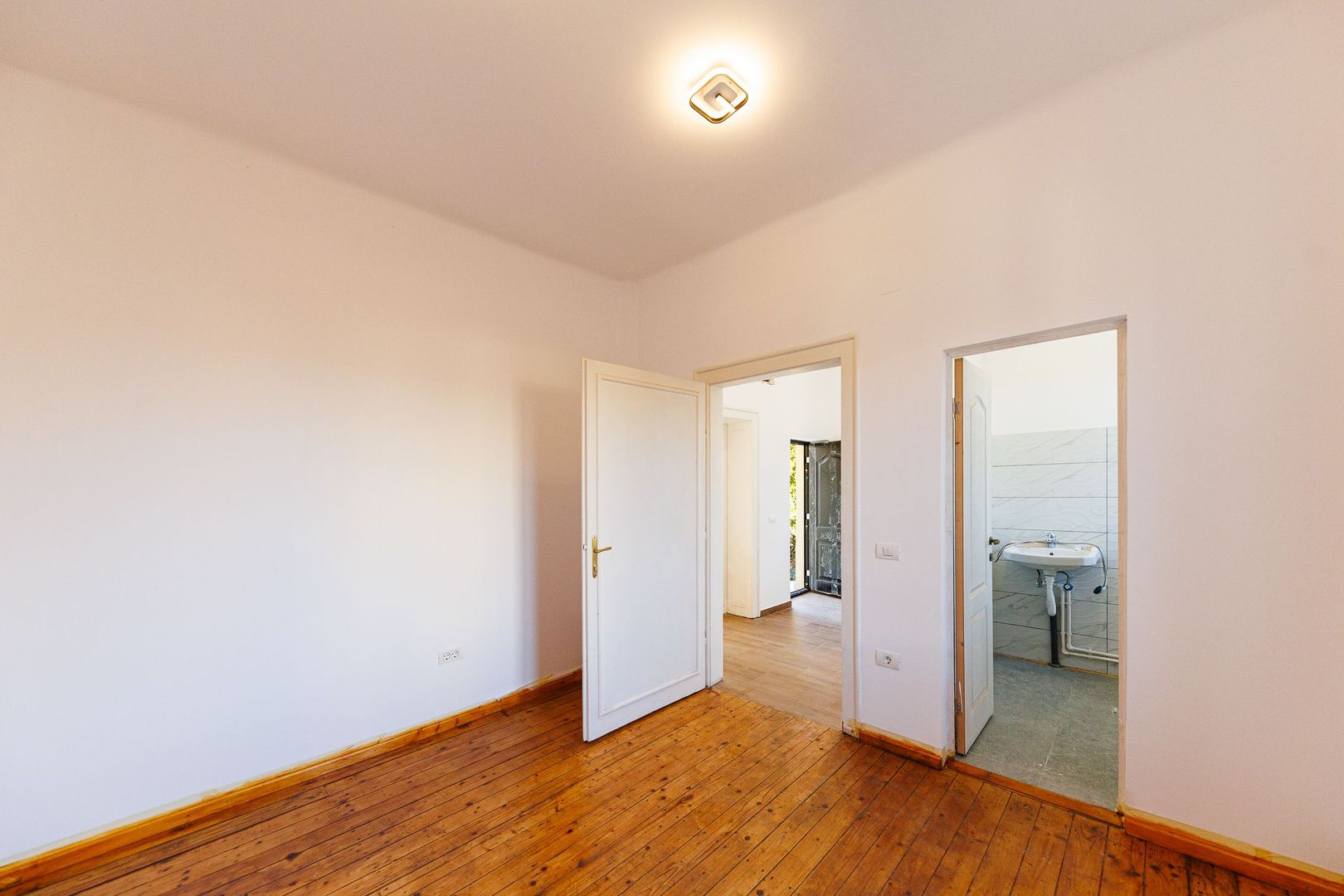 Casă Individuală pentru Birouri - Central, Timișoara | Curte 726 mp - Poză 10