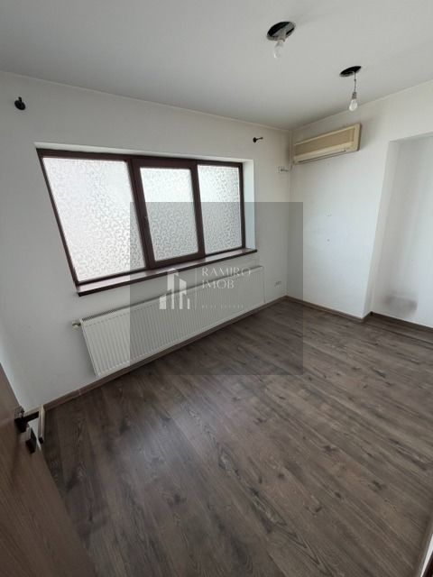 Spatiu Comercial / Birouri Metrou Aparatorii Patriei - Poză 7