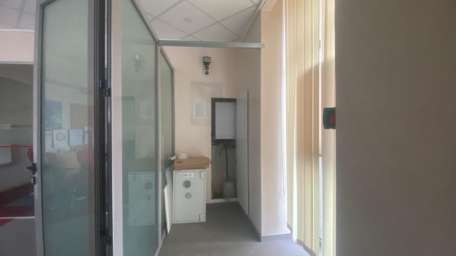 Spațiu comercial de închiriat-zonă ultracirculată, Micro 3 -Târgoviște - Poză 5