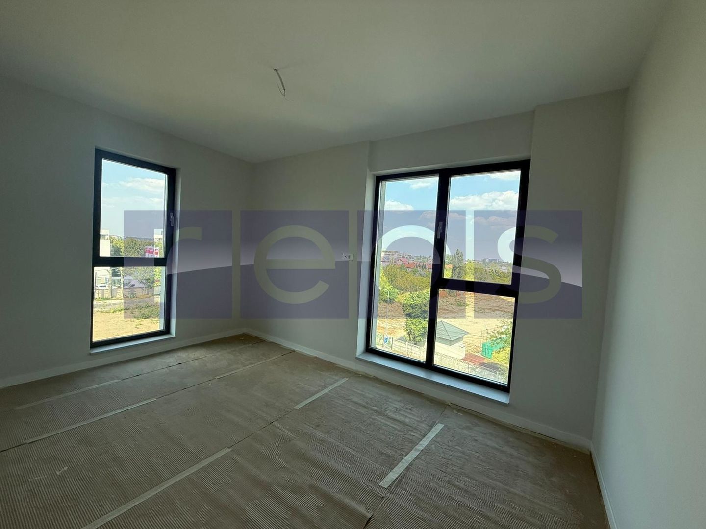VANZARE APARTAMENT 3 CAMERE | STRAULESTI | 81MP | TERASA | COMPLEX NOU - Poză 2
