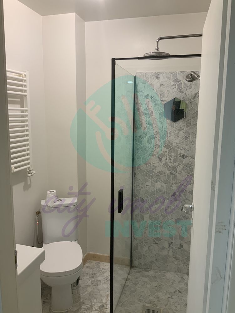 Bloc Boutique - 2 camere cu o mica curte si 2 bai - Poză 9