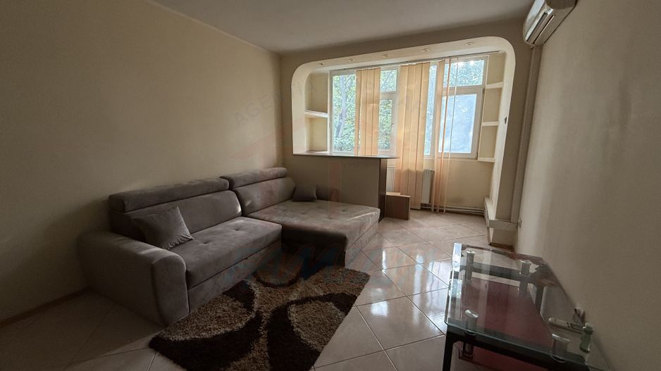 🏢 Apartament 3 camere în Centru | 57 mp | 450 €/lună - Poză 1