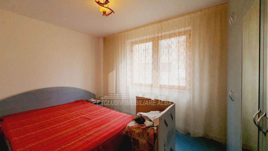 Apartament 4 camere decomandate | 100 mp | Etaj 1 | Garaj | Cetate - Poză 4