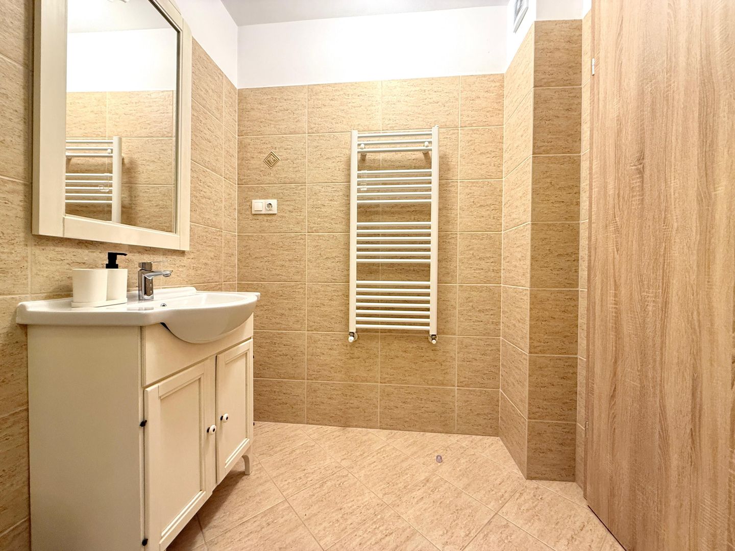 Apartament 3 camere decomandat | Parcare | Urban Residence | Coresi - Poză 14