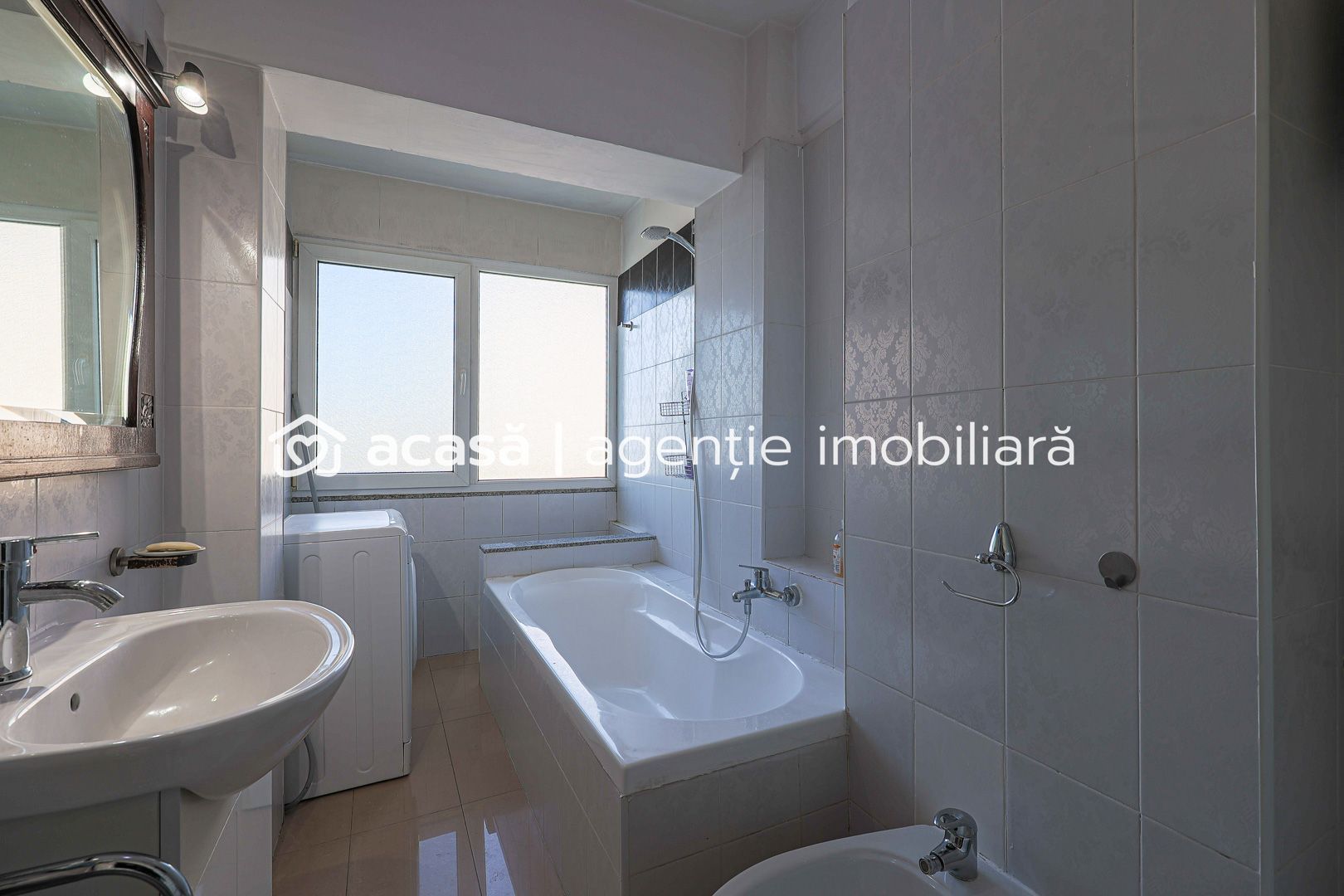 Apartament mobilat și utilat în Piața Spitalului - investitie sigura! - Poză 8