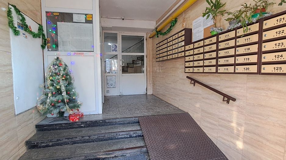 Drumul Taberei, 400 m metrou Raul Doamnei, etaj 2 din 10, decomandat - Poză 2