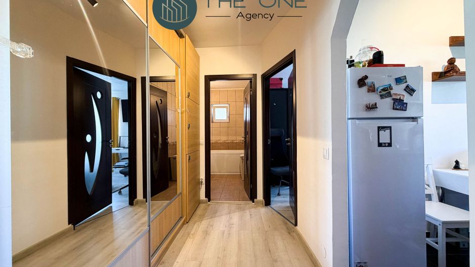 Apartament 2 camere mobilat, baie cu geam, parcare | EROILOR - Poză 3