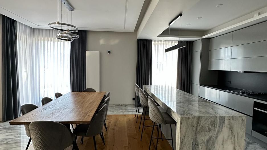 Vila de LUX cu 7 camere, NOUA, zona IANCU NICOLAE - Poză 9