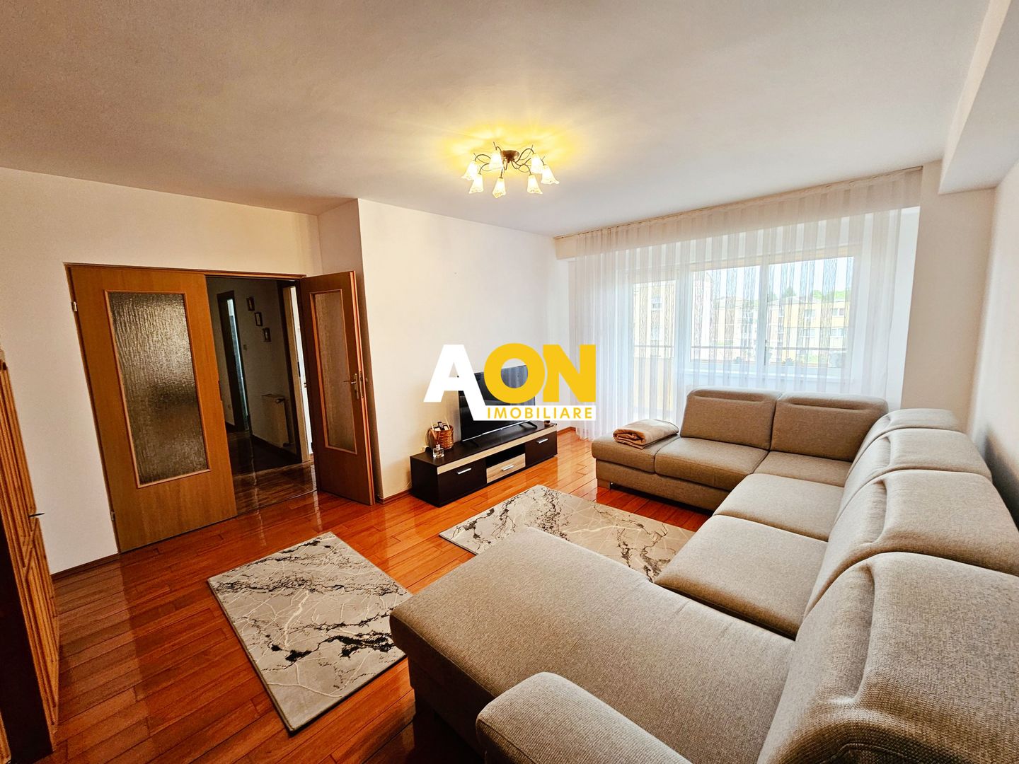 Apartament 2 camere, 60 mp utili + balcon 15 mp, B-dul Transilvaniei - Poză 2