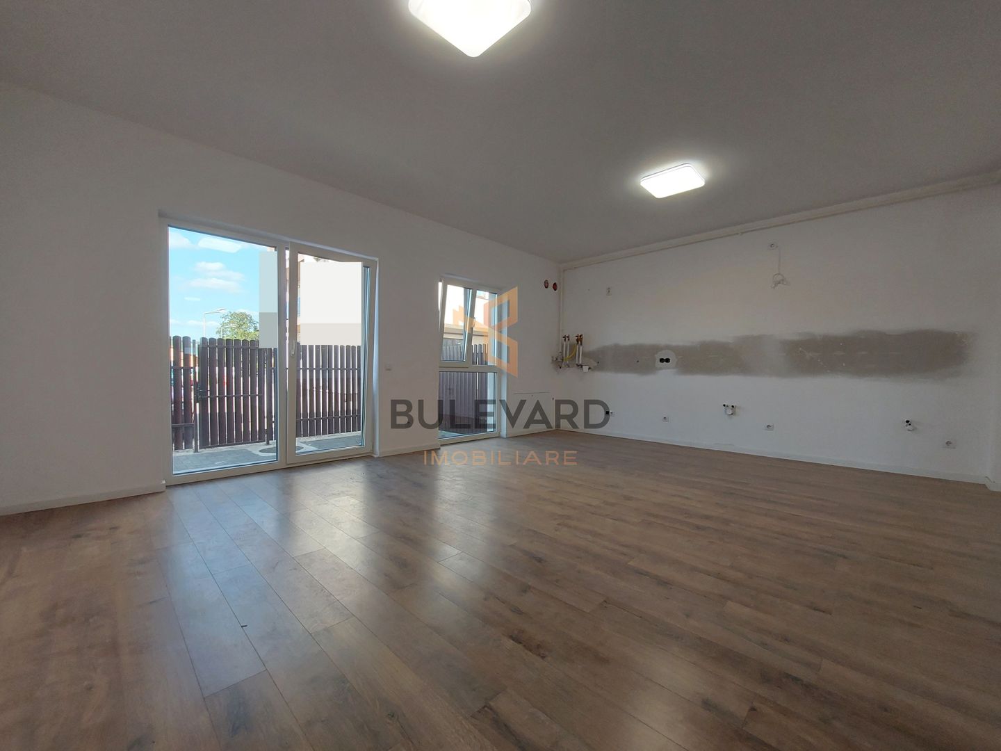 Apartament cu 3 camere/74 mp/gradina 62 mp! - Poză 1