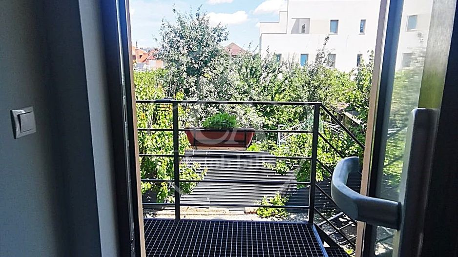 Apartament la casa, de inchiriat cu 2 camere in zona Centrala, Oradea - Poză 9