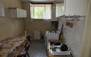 Vand apartament 2 camere,et.1 - Poză 4