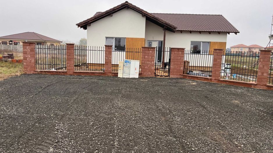 MOSNITA NOUA, 4 CAMERE, CASA INDIVIDUALA - Poză 1