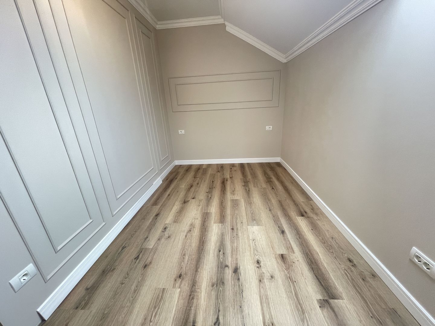 Proprietate premium,finisaje moderne,zona linistita-Ronat - Poză 20