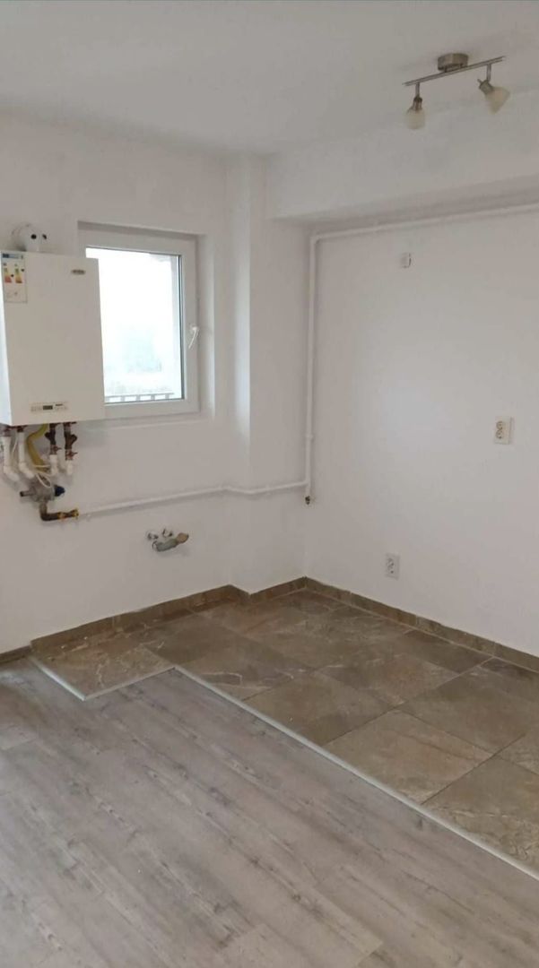 OTOPENI,  APARTAMENT 2 CAMERE - Poză 2