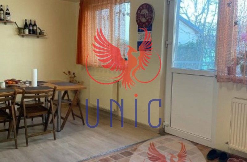 Vila moderna, mobilata si utilata, Popoveni - Poză 2