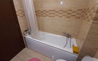 Apartament de închiriat, etaj intermediar – Zona Vivo - Poză 4