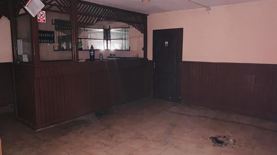 Pensiune 12 camere, vulcanizare, spălătorie pe DN7 - Poză 16