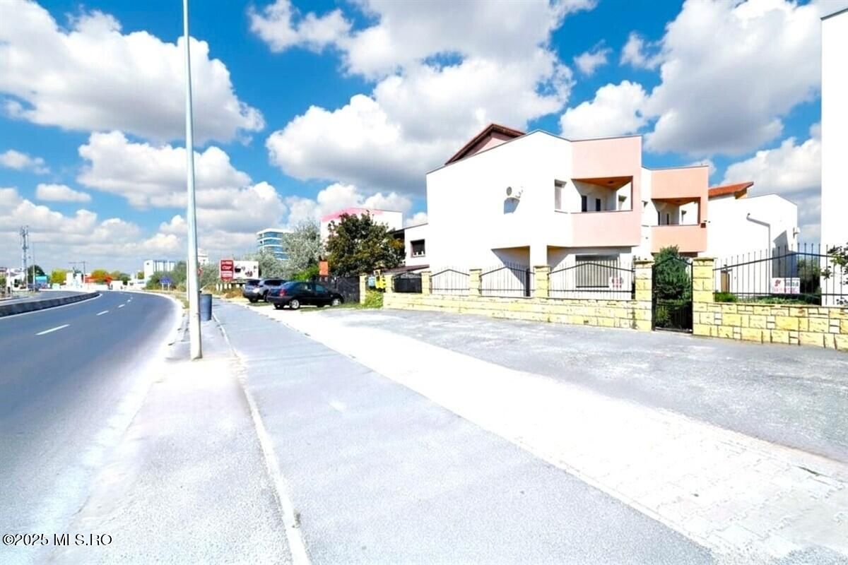 Mamaia Nord - Scoica Land, casa de vacanta la mare, P+1E+Terasa! - Poză 4