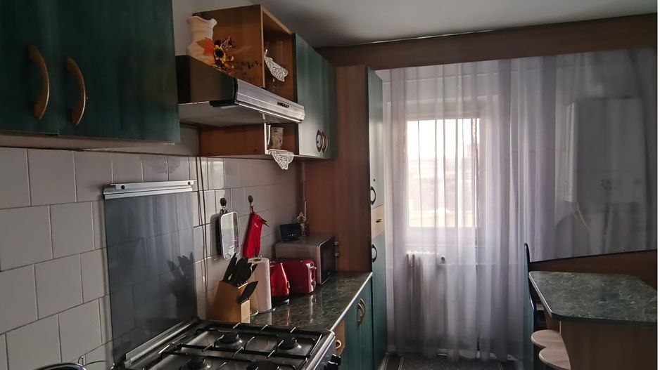 Apartament 4 camere, Dec., et. 3/4-Bld. Chimiei -Tudor Vladimirescu - Poză 4
