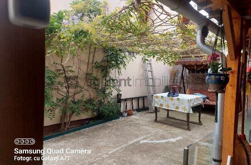 Casa cu 3 apartamente in zona Muzeului - Poză 3