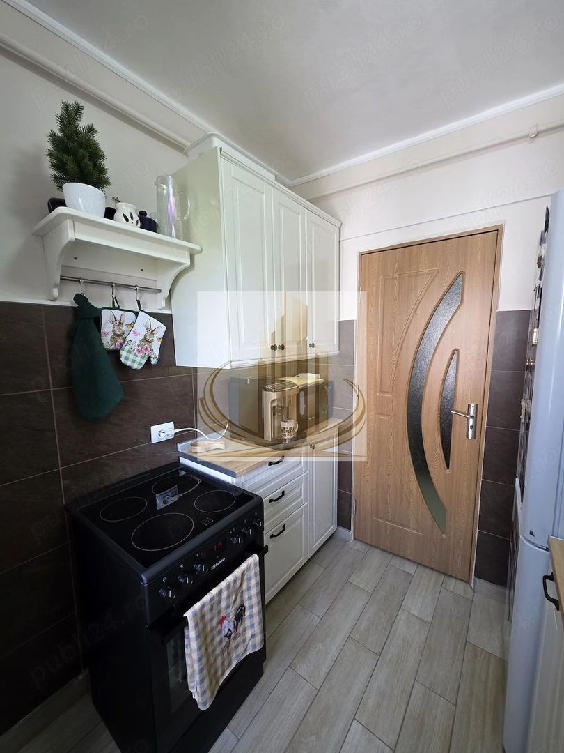 Apartament 3 camere | Gheorghe Lazăr | 61 mp | Renovat recent | - Poză 3