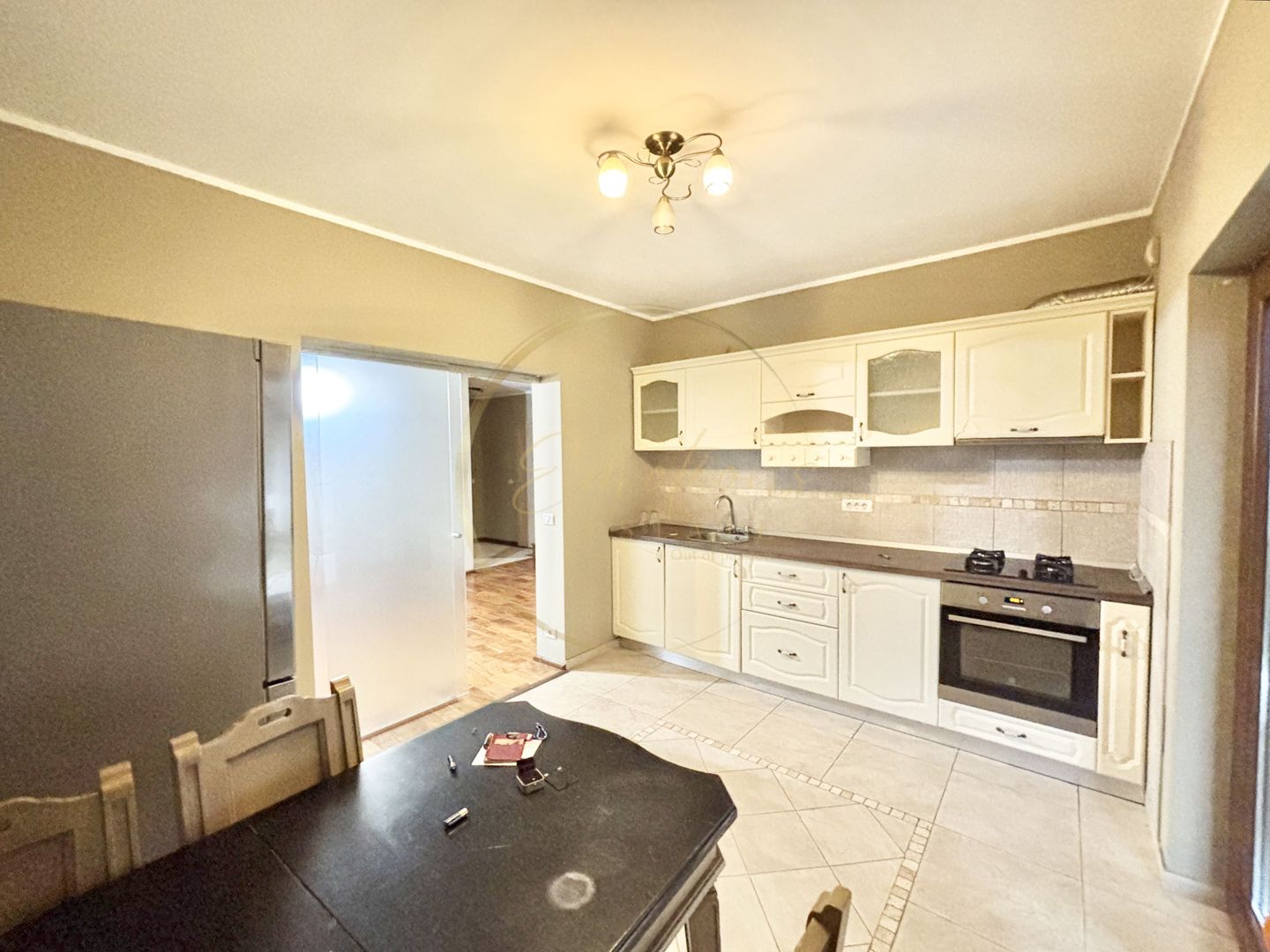 VILĂ DEOSEBITĂ ÎN CARTIERUL PLANETELOR, GIROC – ZONĂ REZIDENȚIALĂ LINIȘTITĂ - Poză 10