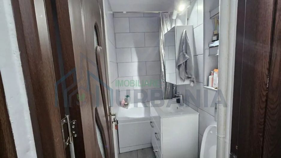 Vand apartament 2 camere zona Zimbru - Poză 4