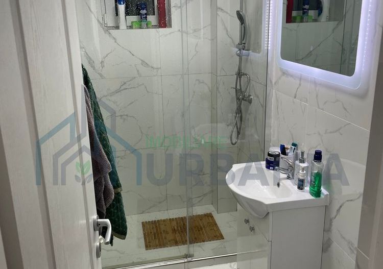 Apartament 3 camere, Bucium, cu boxă și curte proprie - Poză 2