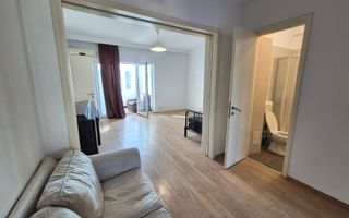 Apartament cu 3 camere 85 mp - Piata Romana - Poză 2