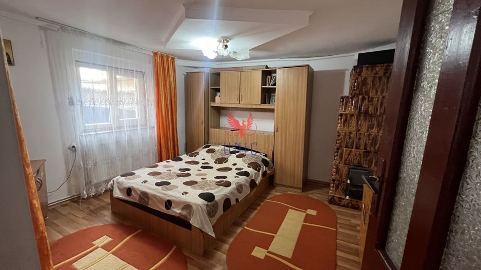 Casa 1 Mai Vis-a-vis de spitalul Nr.1 - Poză 1