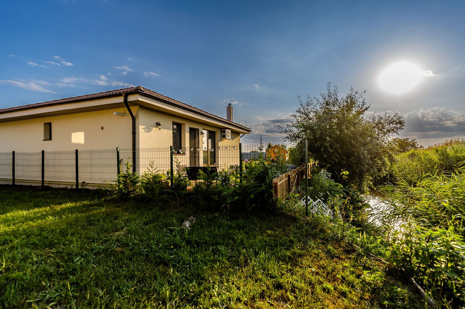 Descoperă-ți casa de vis în acest colț de paradis! - Poză 4