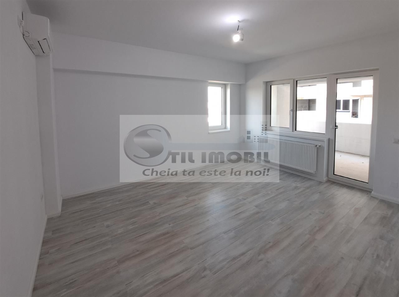 INTABULAT! Apartament cu o camera decomandat Central - 41mp - Poză 1