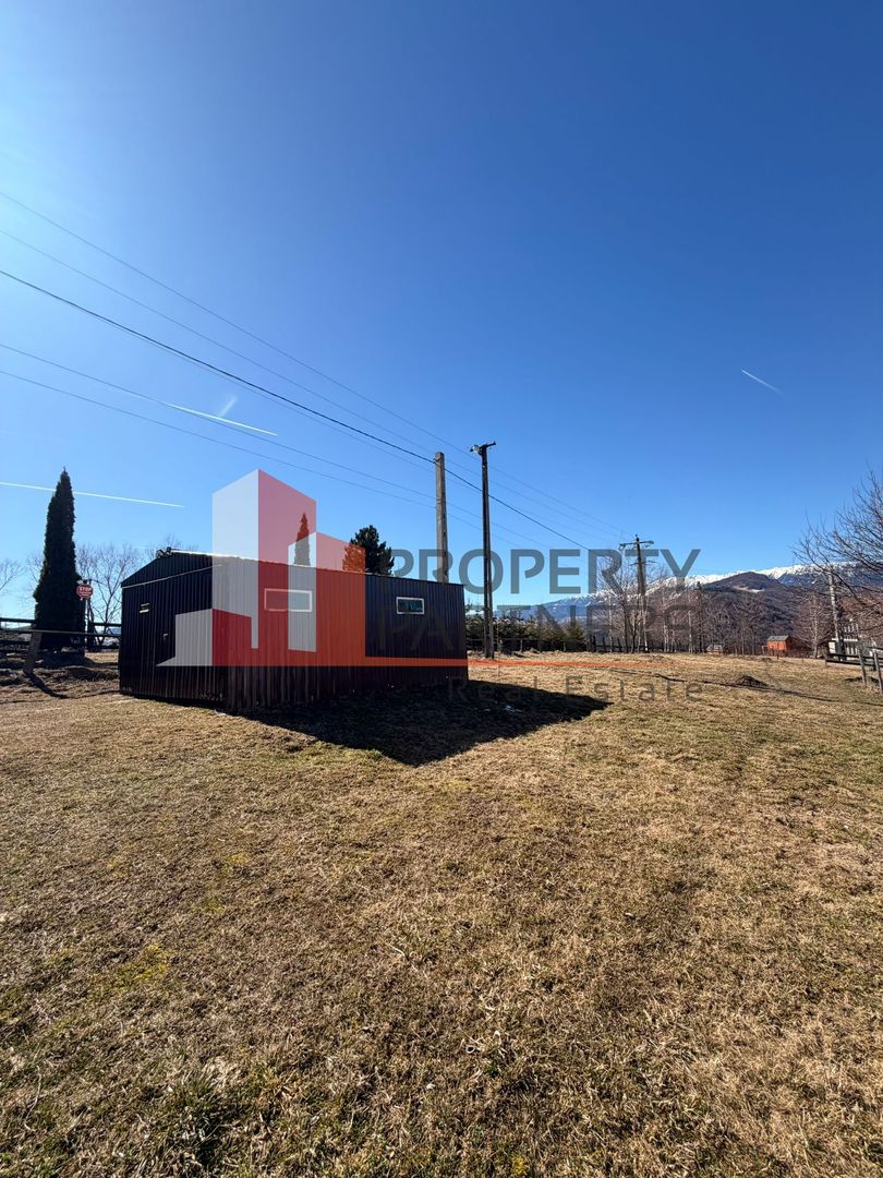 Casă tradițională cu 1800 mp teren  în Sohodol, Bran | Priveliște superba - Poză 10