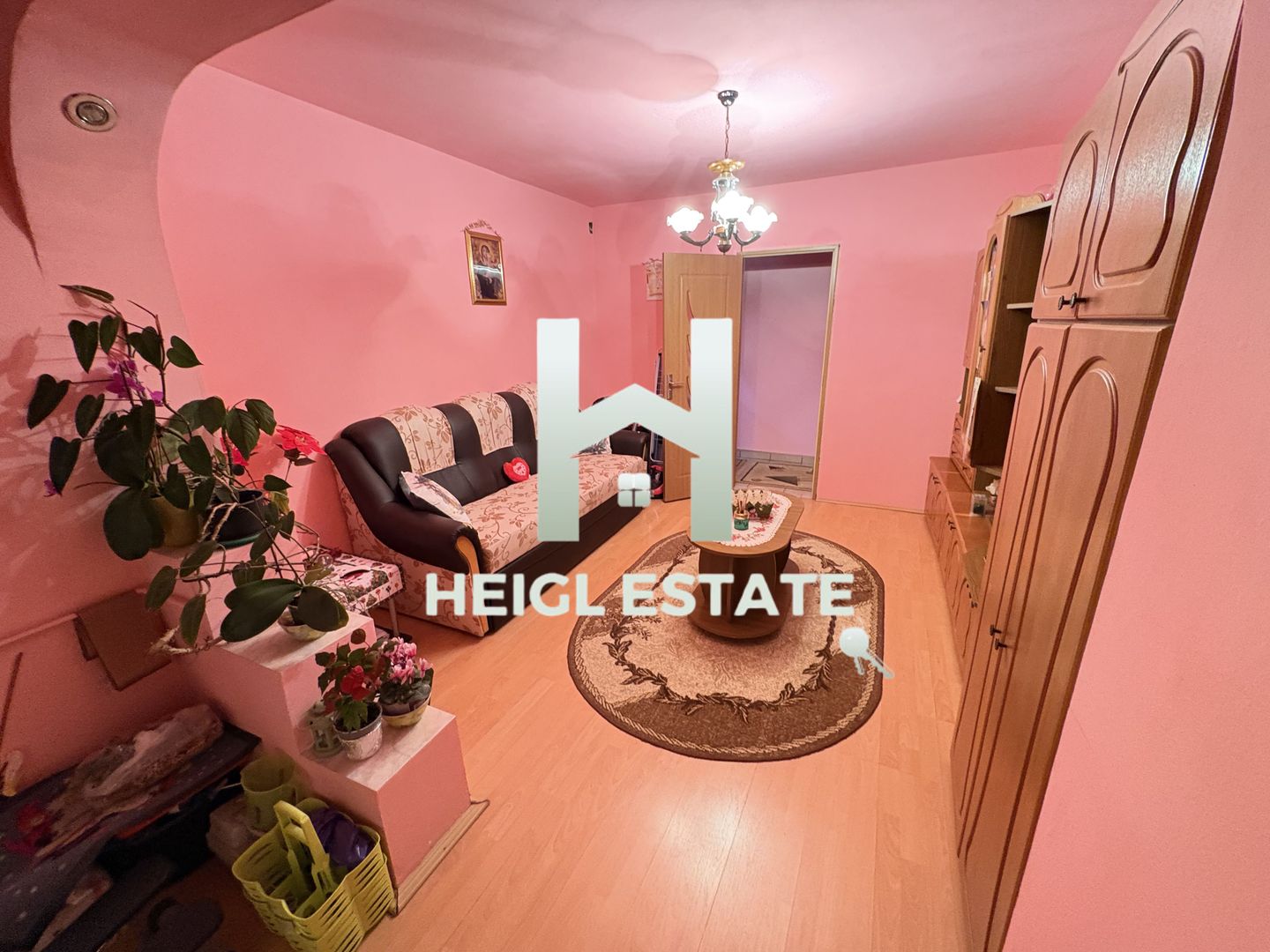 Apartament cu 3 camere in zona Dambovita - Poză 2