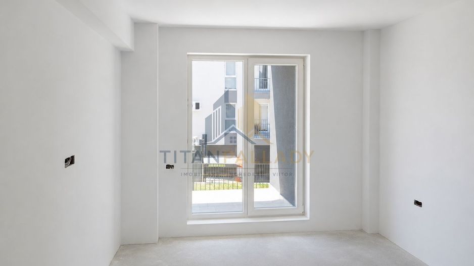 3 Cam-Gradina proprie 55mp-metrou Teclu-Bloc Boutique - Poză 3