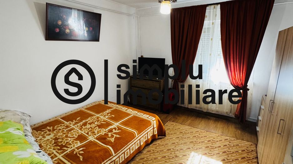 3 decomandate, centrala, 1 Mai - 110 000 Euro - Poză 24