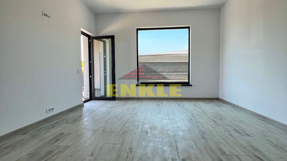 De vânzare casă nouă in Curtești - Poză 5